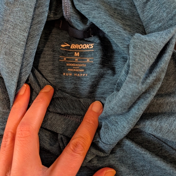 Brooks Luxe Sweat Set - Picture 3 of 9